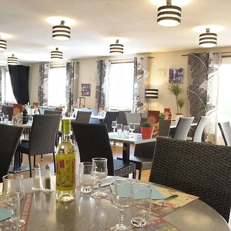 Et Village La Cheneraie 4* 维尔