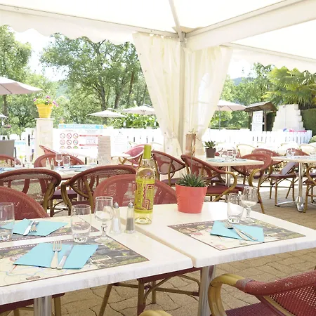 Et Village La Cheneraie